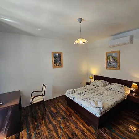 Lisko - Five Bedroom With Private Pool Tribalj (Primorsko-Goranska)