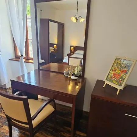 Lisko - Five Bedroom With Private Pool *
