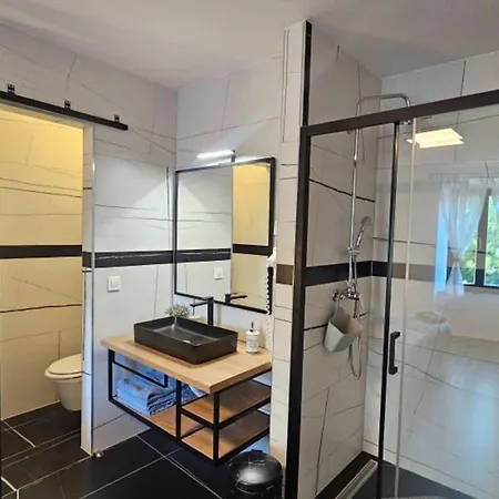 Lisko - Five Bedroom With Private Pool * Драмаль
