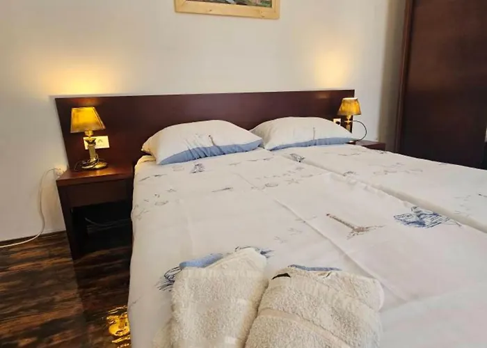 Lisko - Five Bedroom With Private Pool Tatil Evi