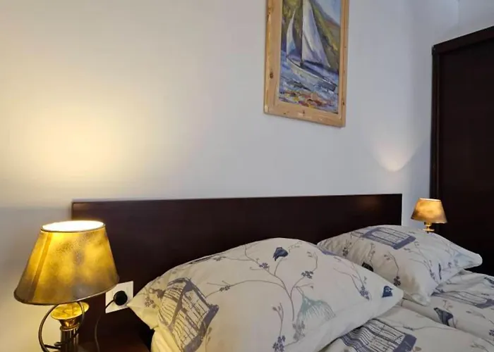Lisko - Five Bedroom With Private Pool Tribalj (Primorsko-Goranska)
