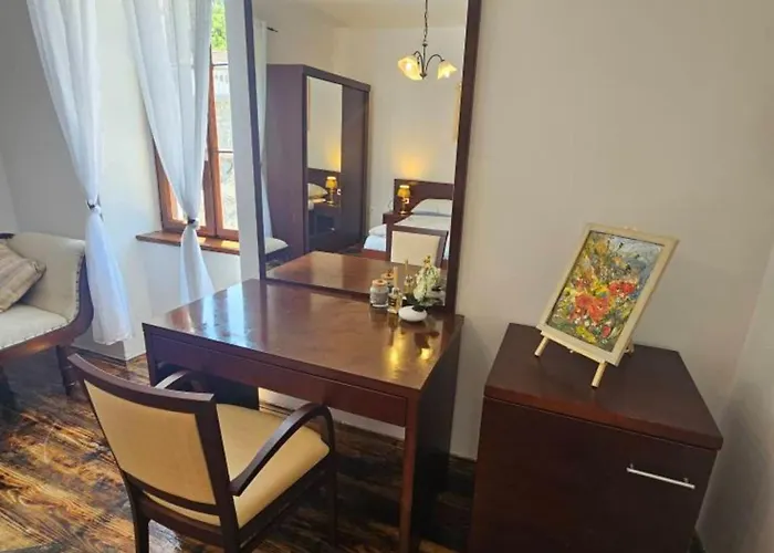 Lisko - Five Bedroom With Private Pool *