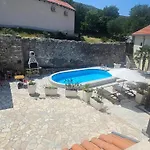 Lisko - Five Bedroom With Private Pool * Tribalj (Primorsko-Goranska)