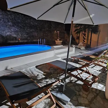 Lisko - Five Bedroom With Private Pool Prázdninový dům Dramalj