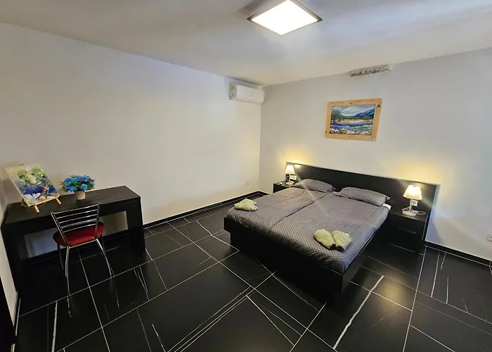 Lisko - Five Bedroom With Private Pool Tribalj (Primorsko-Goranska)